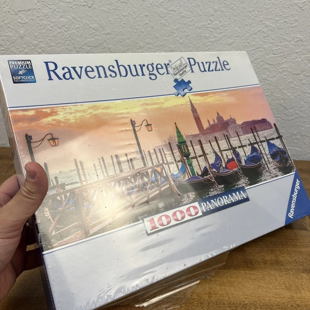 NEW Ravensburger Premium Puzzle 1000 Pieces Gondolas in Venice Panorama